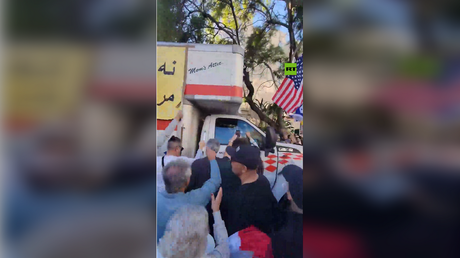 Truck plows through Iran protest in Los Angeles (VIDEOS)