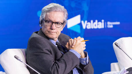 US is ‘main enemy of the dollar’ – ex-IMF director