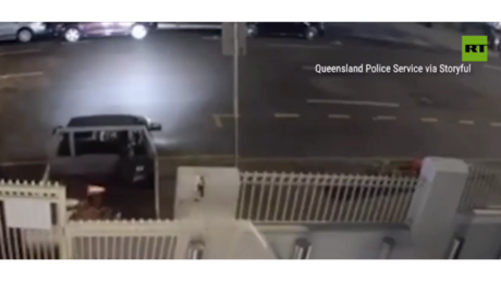 Man rams pickup truck into synagogue in Australia (VIDEO)