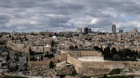 Iran launches retaliatory strike on Israel