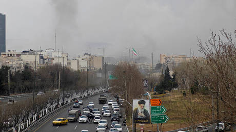 Israel hacked Tehran cameras before Khamenei assassination – FT