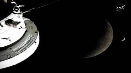 Artemis II performs closest moon flyby amid communication loss