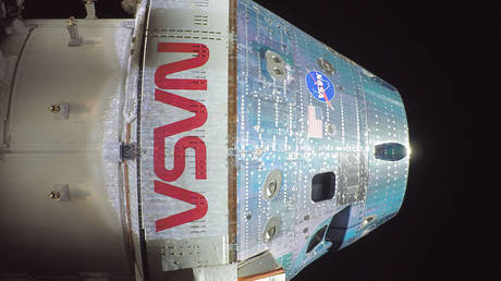 America heads back to the Moon. But there’s a big problem