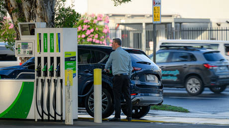 Australian govt faces backlash over ‘ridiculous’ fuel campaign