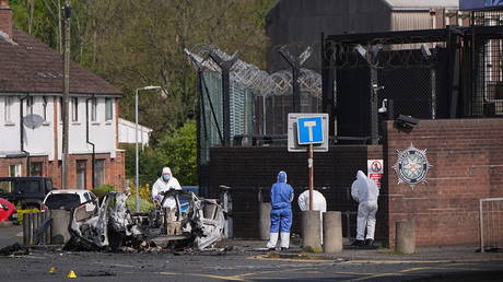 New IRA behind Northern Ireland car bomb – UK police
