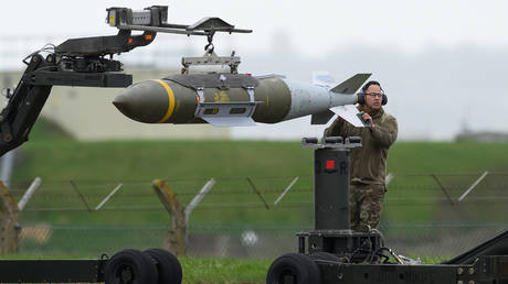 US greenlights bomb deal for Ukraine