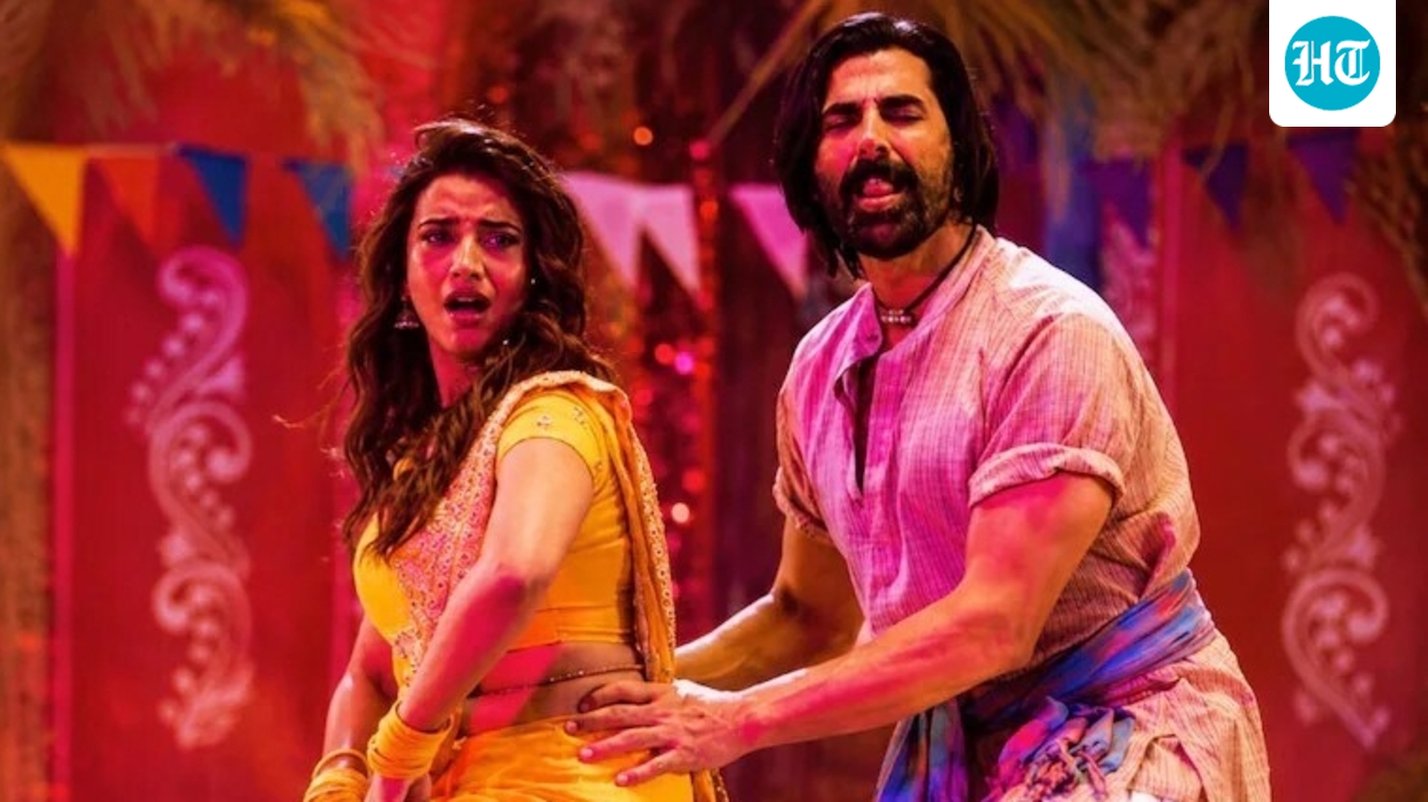 Akshay Kumar shot Welcome To The Jungle song Ghis Ghis Ghis in 103 degree fever, took Akshara Singh's stand, she reveals