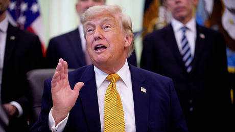 US carmakers could produce missiles – Trump