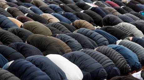 EU state to ban Islamic call to prayer
