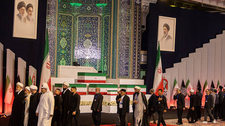 Iran bids farewell to late supreme leader (PHOTOS, VIDEOS)