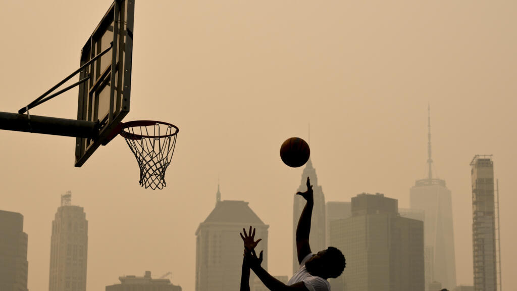 Canadian wildfire smoke brings dangerously high pollution to US cities