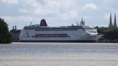 Passengers allowed to leave norovirus-hit cruise ship