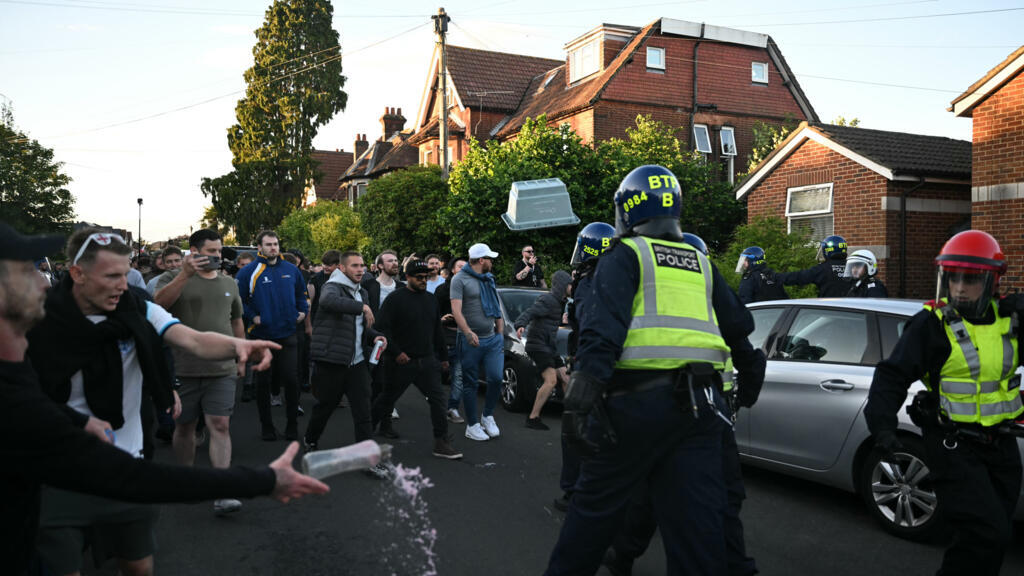 'I can't breathe': outrage, violence after UK police handcuff dying student