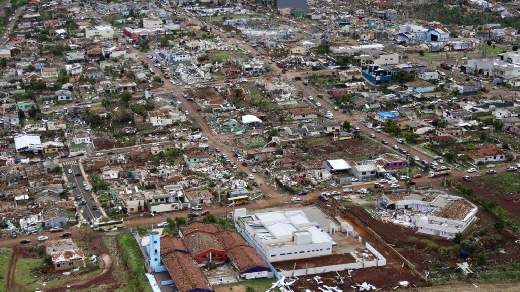 Powerful tornado slams Brazil's southern Parana state, kills six
