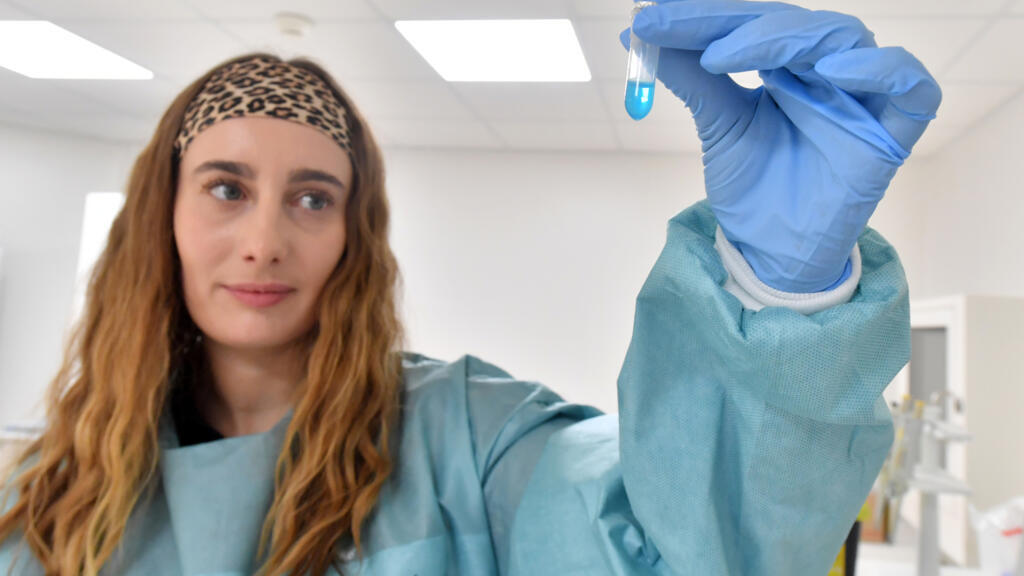 French scientists probe mRNA's potential to fight cancer