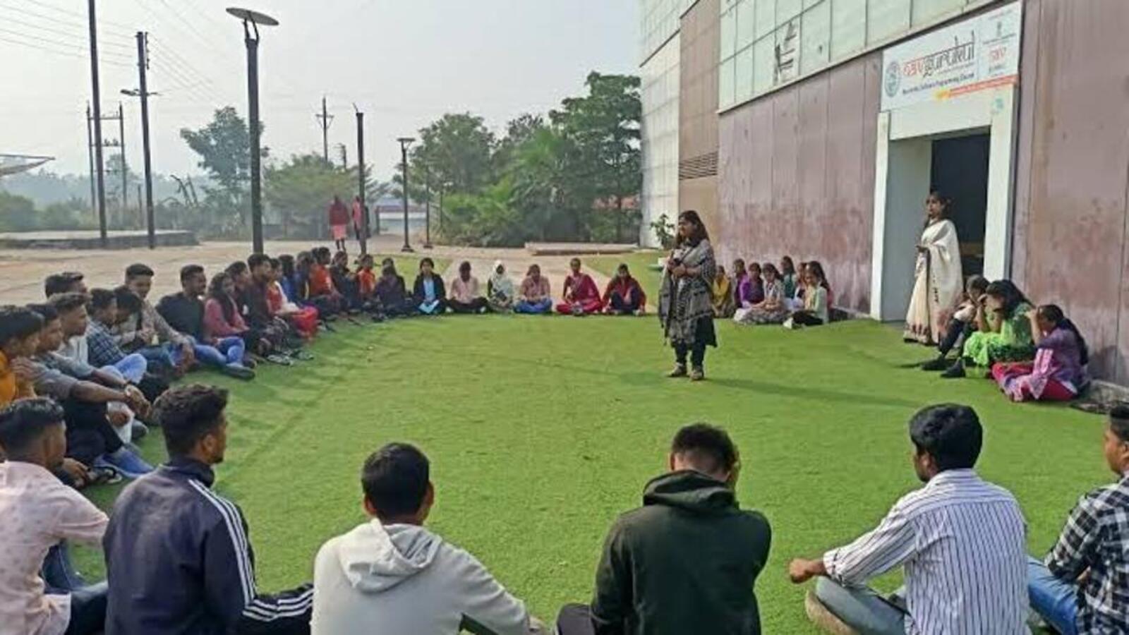 Chhattisgarh: Youths in Maoist-hit Dantewada secure tech jobs through ‘NavGurukul’