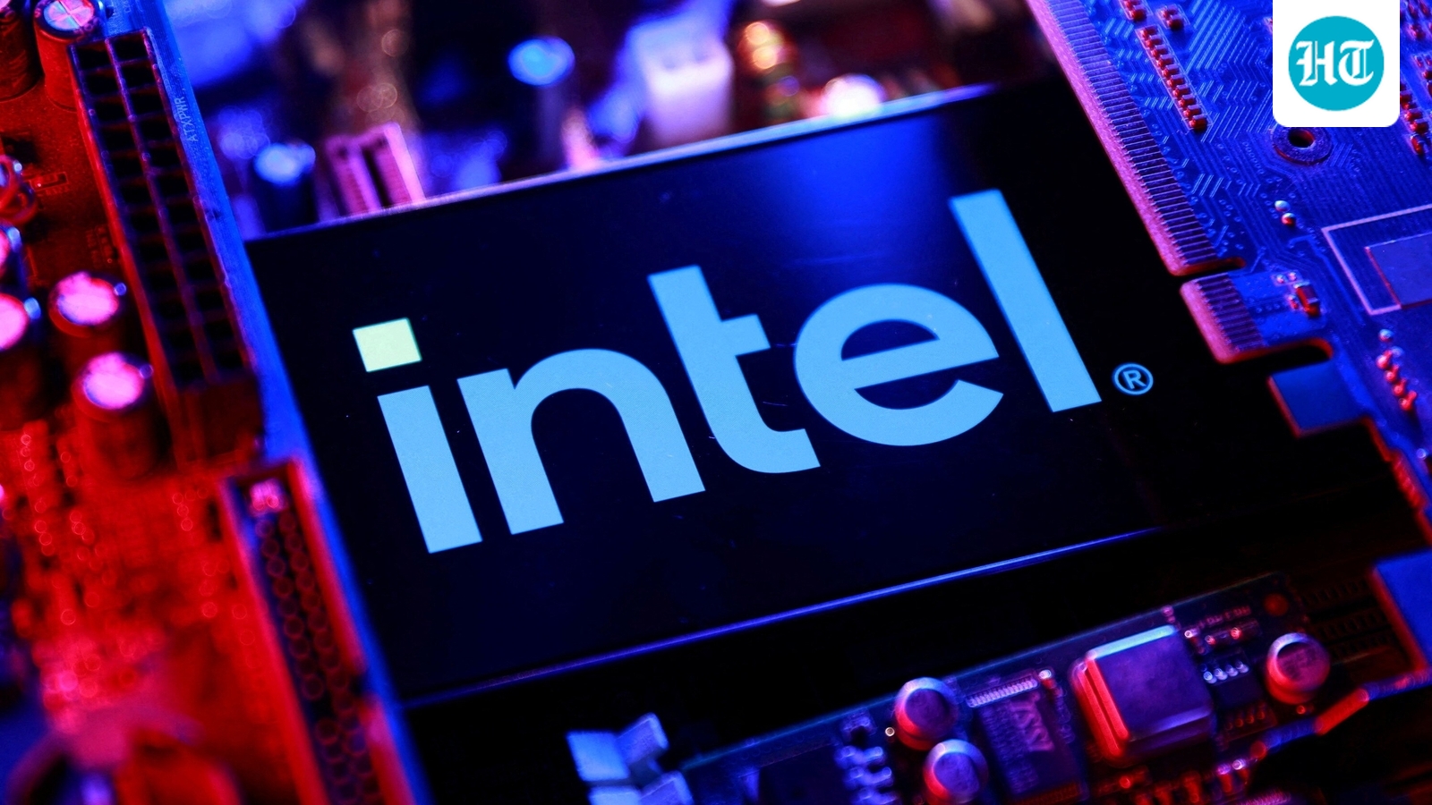 Intel stock jumps 9% after Trump says Apple will build chips with Intel in the US
