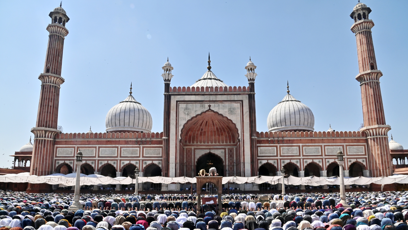 AIMPLB calls on Muslims to wear black bands in silent protest against Waqf Bill on Alvida Juma