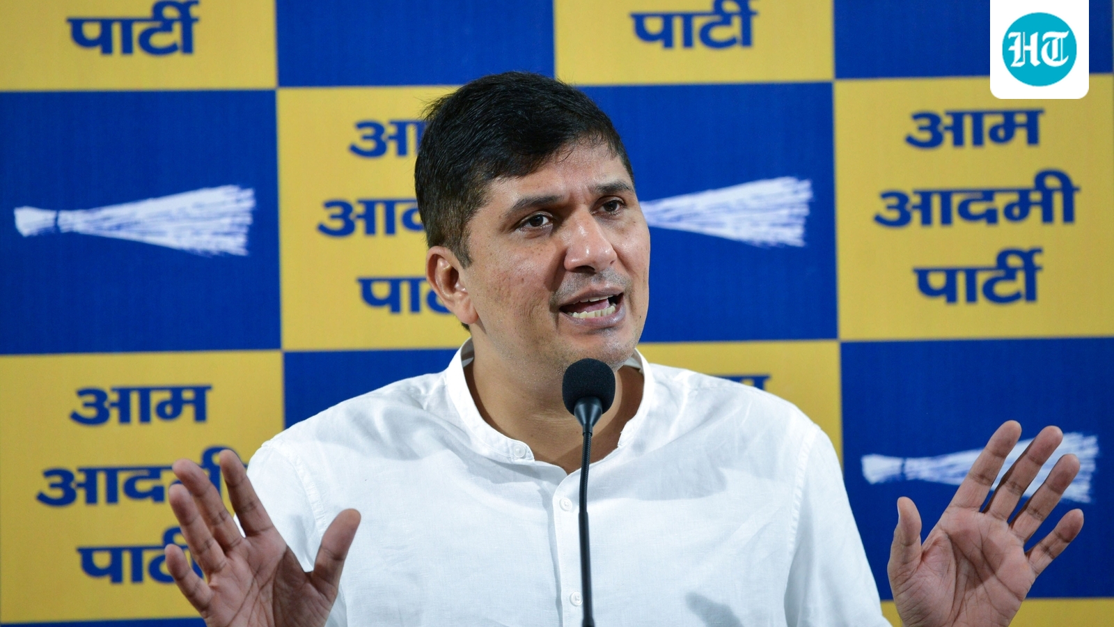 AAP reacts to ex-MLA Rajesh Gupta’s ‘sob story’ after he joins BJP: ‘Wanted MCD bypoll ticket for wife'