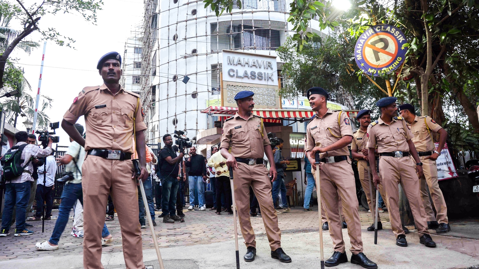 Air gun, petrol, lighter: What Mumbai Police recovered from studio where children were held hostage