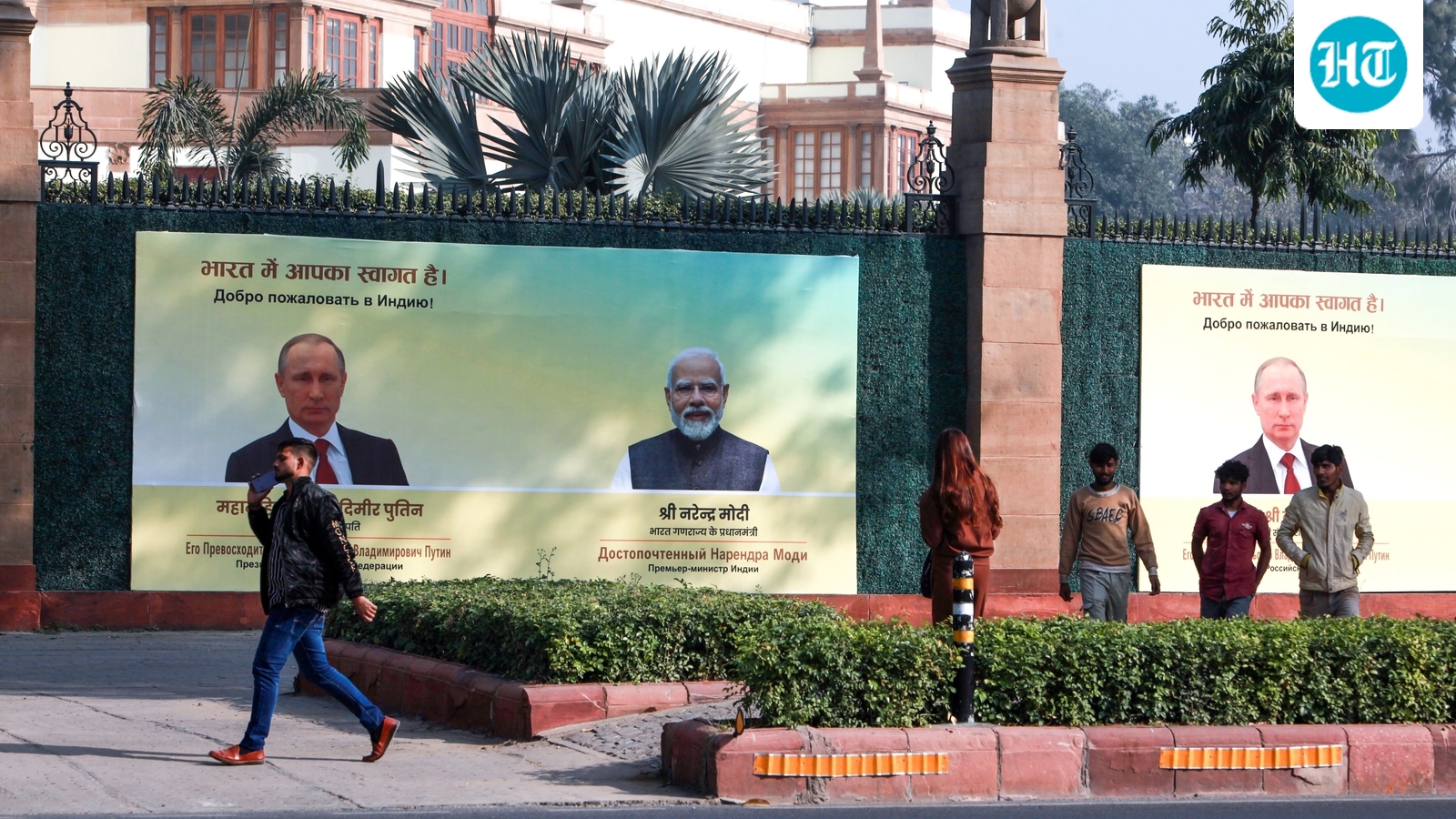 Aarti in Varanasi, hand painting and sand art: How India is gearing up to welcome Vladimir Putin