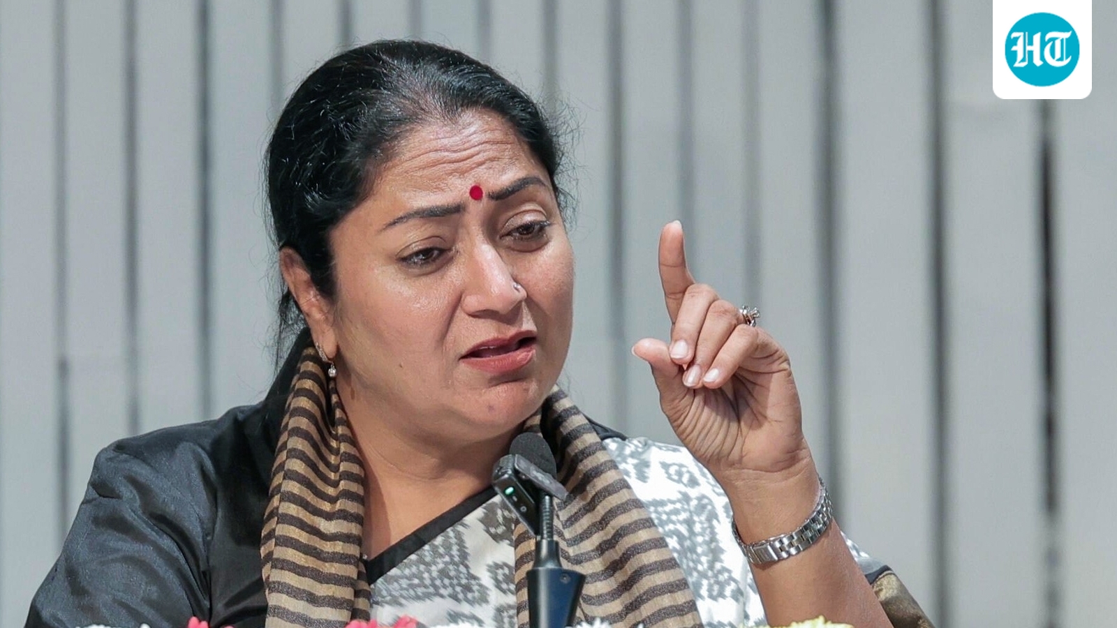 No stubble burning incidents in Delhi this winter: CM Gupta