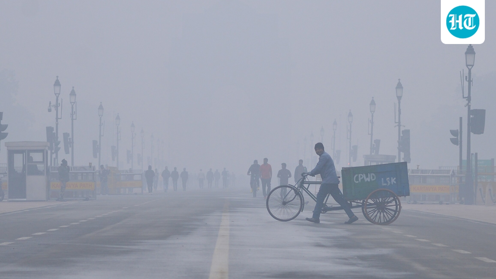 Dense fog, low winds bring Delhi AQI on brink of ‘severe’ level; no changes to GRAP curbs yet