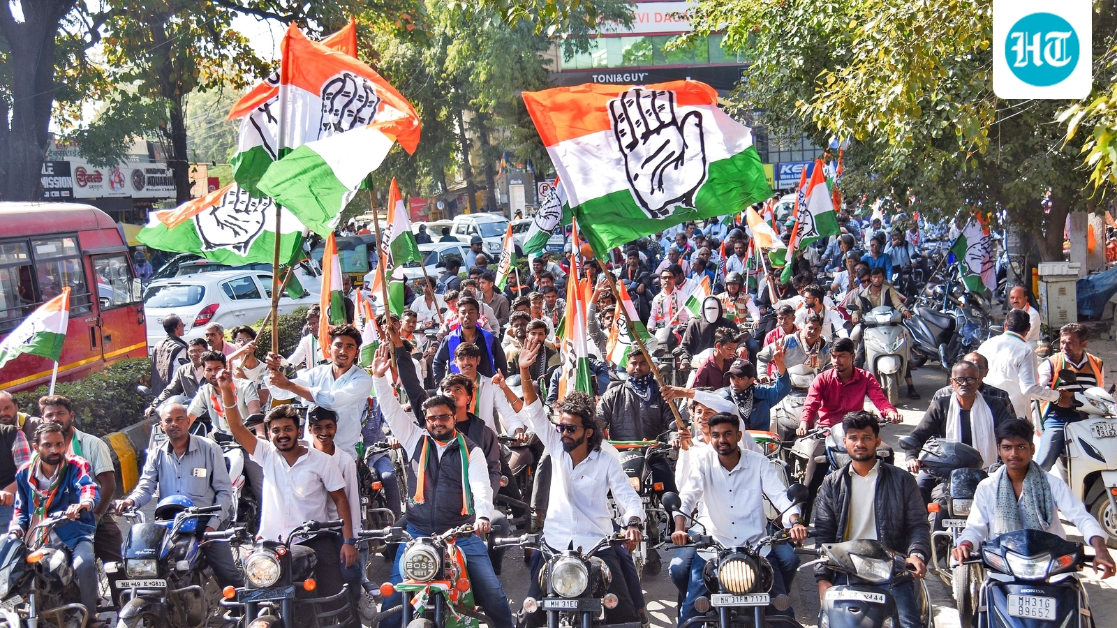 Fighting solo, Congress shows it's still a player in Maharashtra