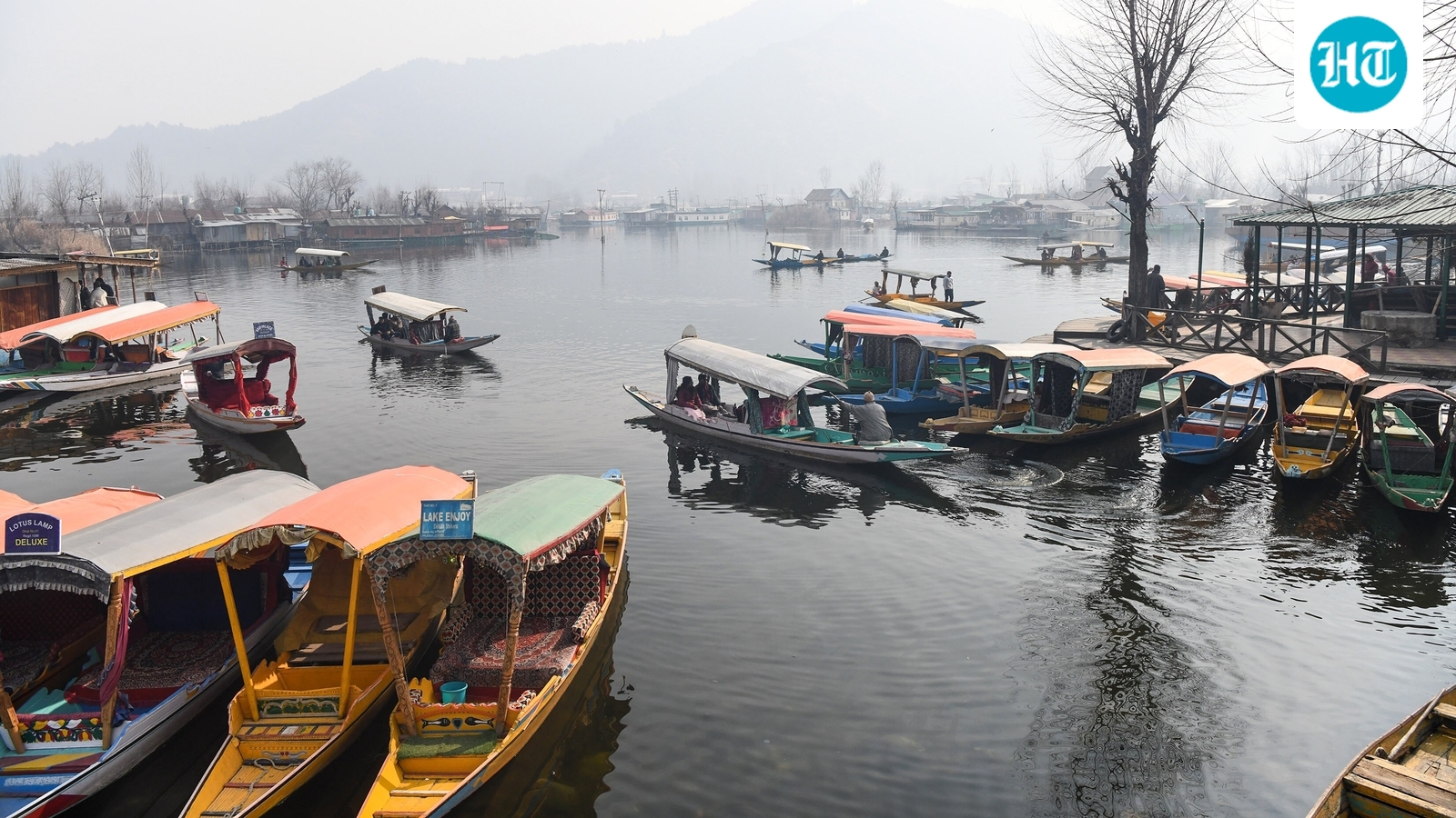 CRPF tightens security near J&K's Dal Lake ahead of Republic Day