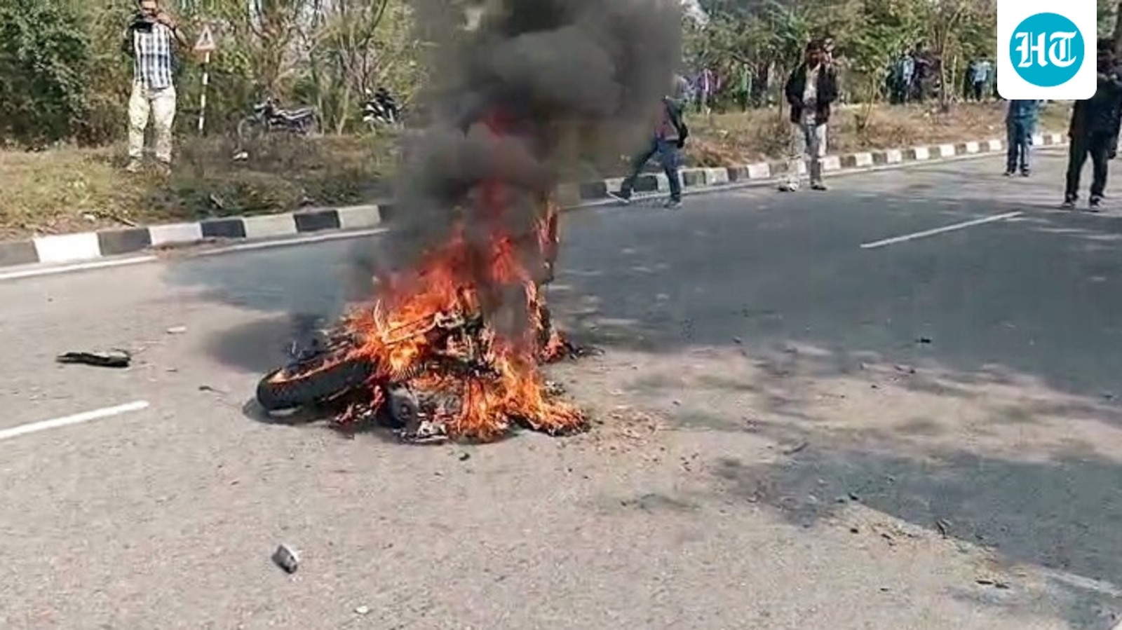 Clashes in Assam's Kokrajhar after mob kills 1 over cattle theft suspicion; RAF deployed, internet suspended