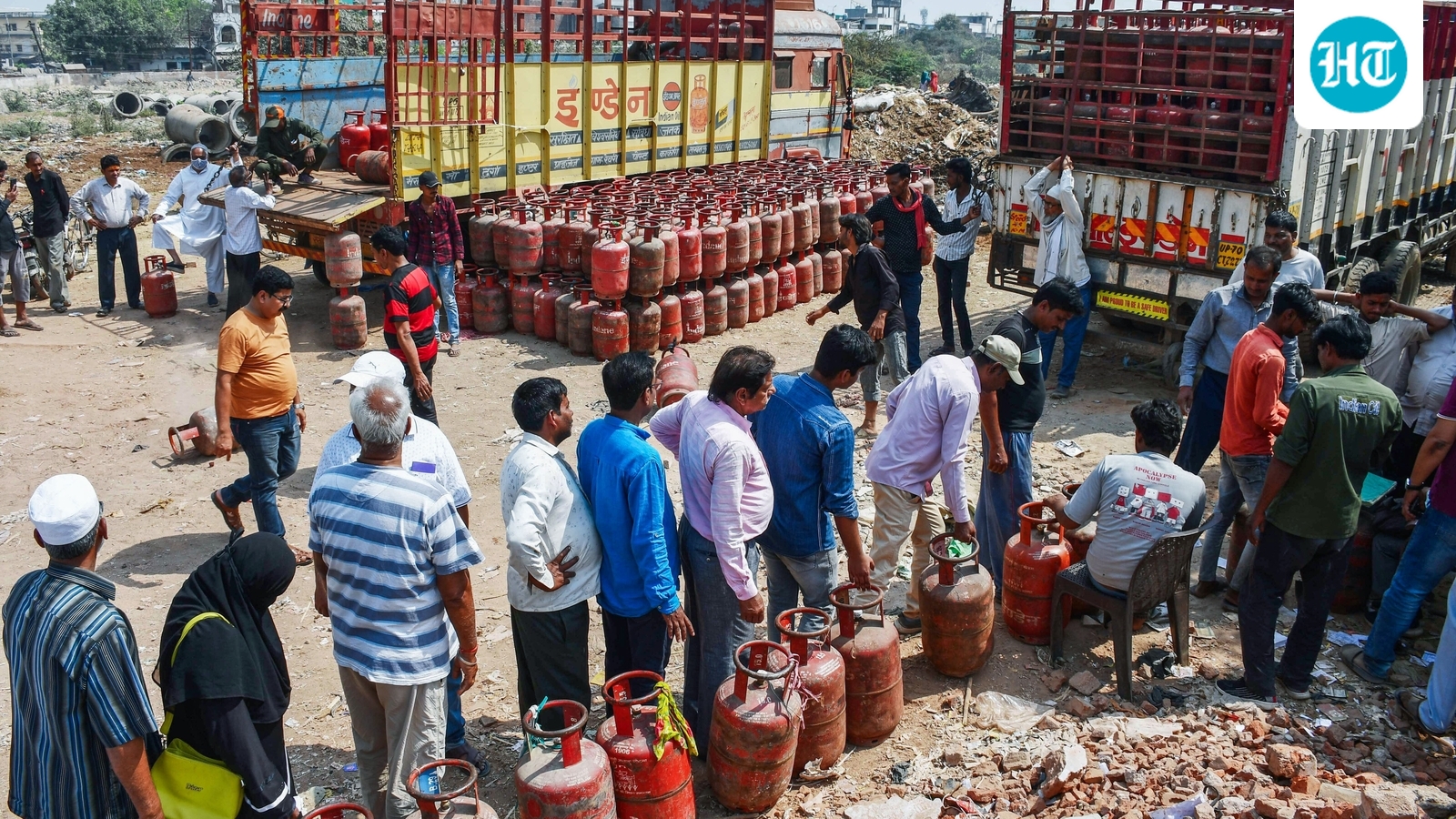 LPG hoarders nabbed with 74 cylinders in Delhi's Mahipalpur