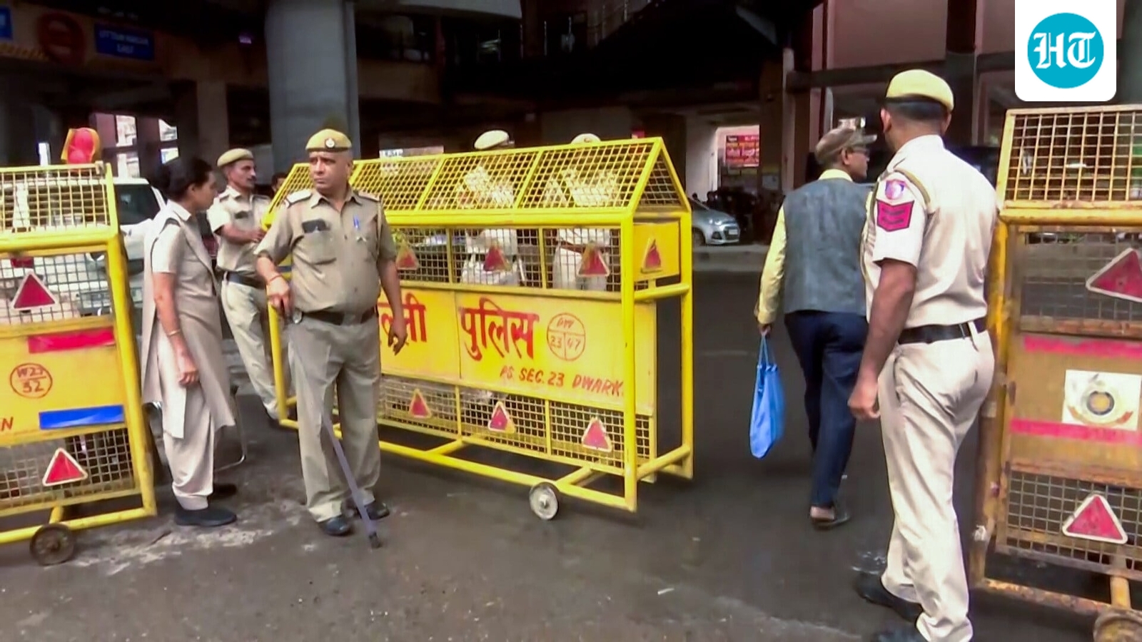 Delhi cop shoots food delivery agent dead, another injured as bullet pierces through his chest