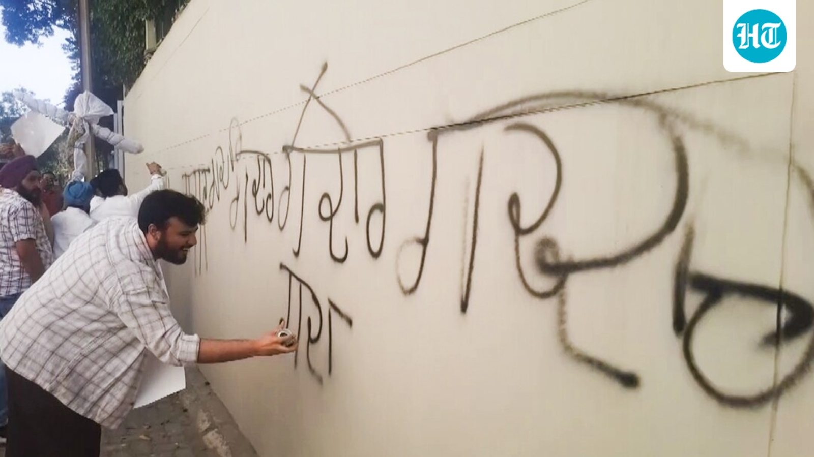 AAP protests erupt in Jalandhar after BJP switch, homes of rebel MPs targeted