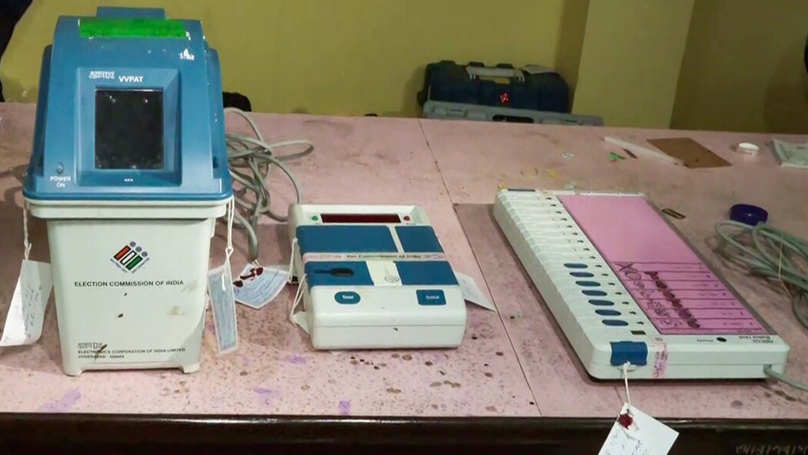 Repoll in West Bengal: EC orders fresh voting in 15 booths in Magrahat Paschim, Diamond Harbour