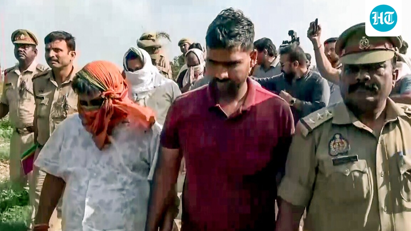 Cash, gold jewellery, car seized from accused in Ram Mandir embezzlement case