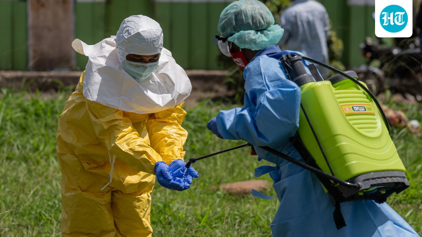 France confirms first Ebola case, found in doctor who flew back from Congo