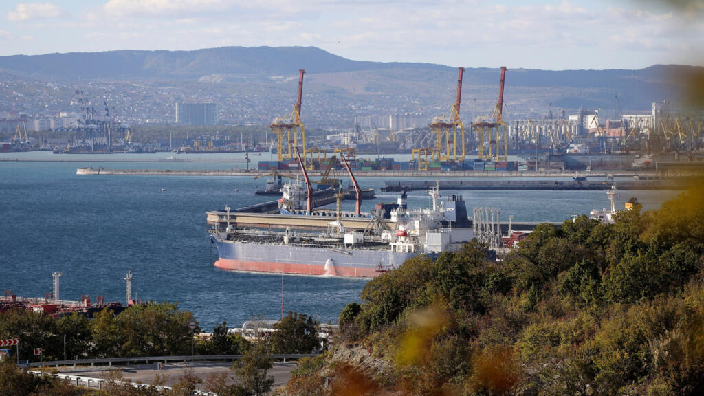Are the West's tightening oil sanctions finally taking their toll on Russia’s economy?