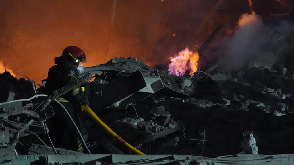 Russian attack on Ukrainian city of Kharkiv kills two, wounds several others