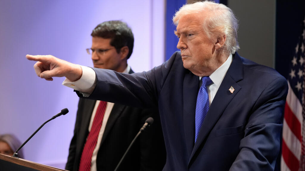 Trump says he will raise US global tariff rate from 10% to 15%