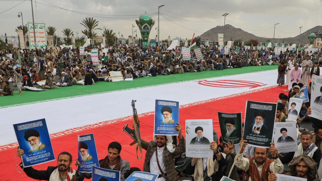 Houthi attacks on Israel open new front in Mideast war, threaten Red Sea shipping