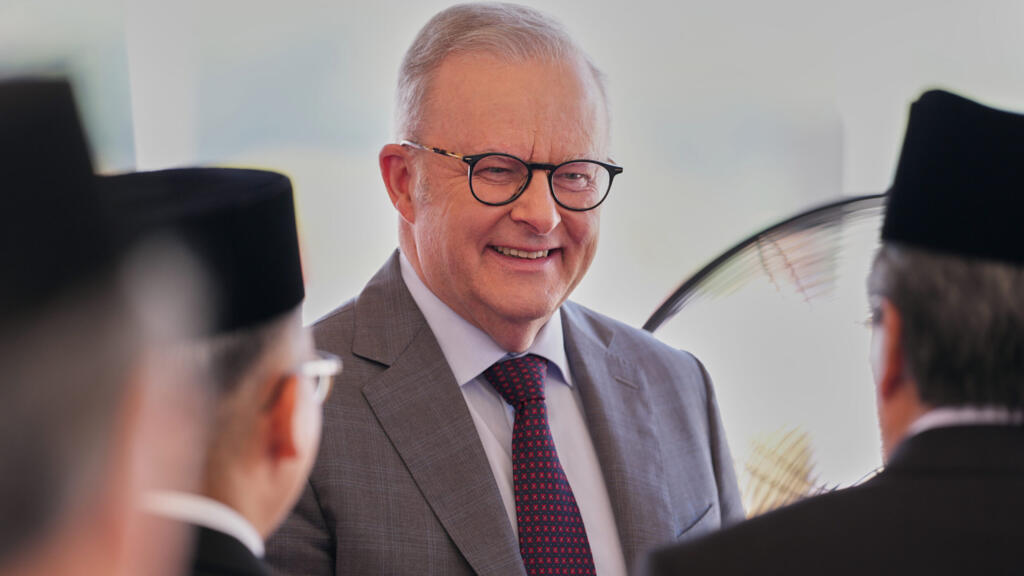 Australia targets tech giants with levy unless they pay for local news