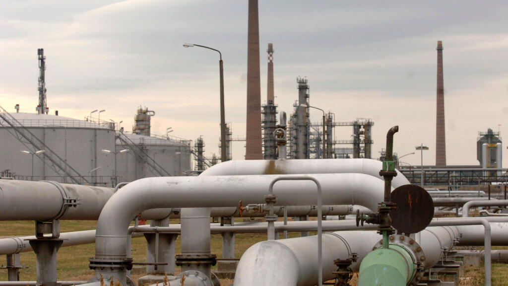 Ukraine reopens damaged Druzhba pipeline to unlock €90 billion EU loan