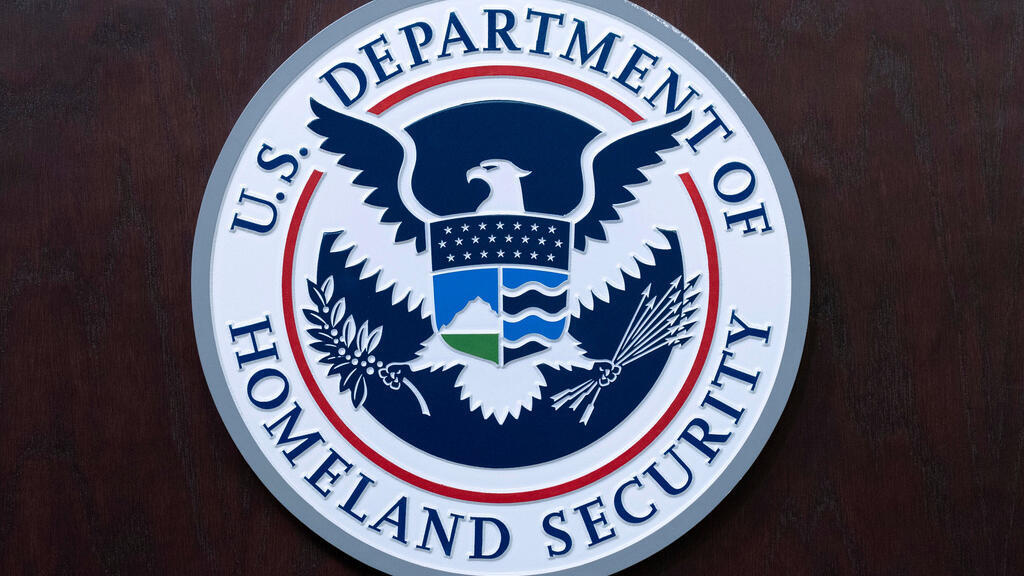 Trump tightens US visa rules, limits stay for foreign students and journalists
