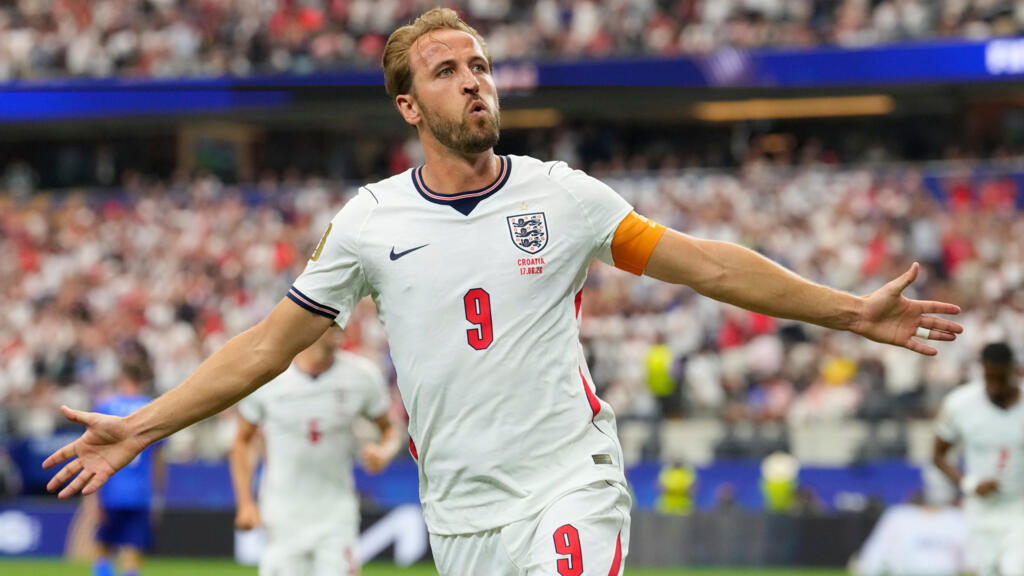 World Cup favourites' competition starts bring very different results