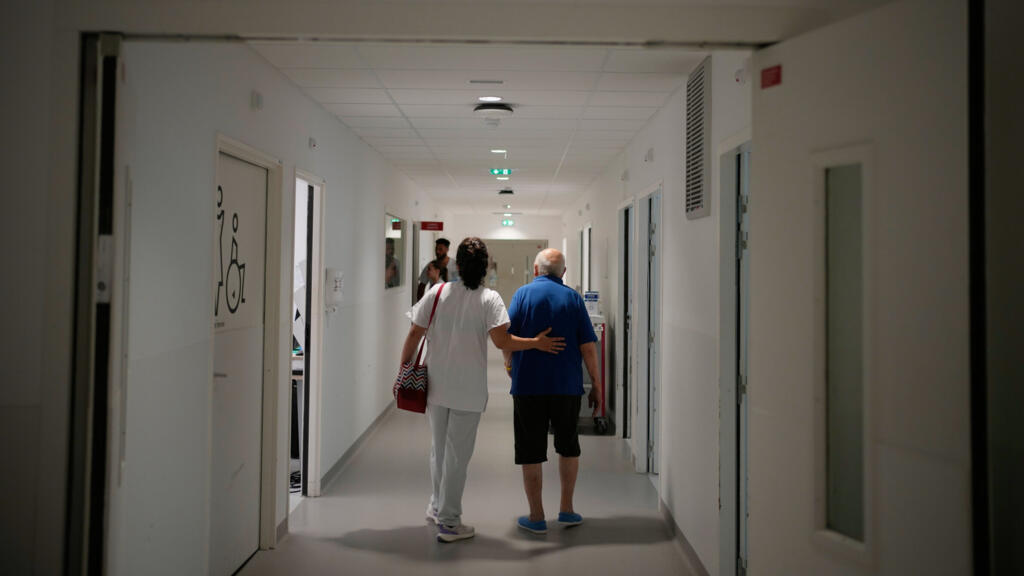 Paris region deaths more than doubled to 3,000 during June's record heatwave