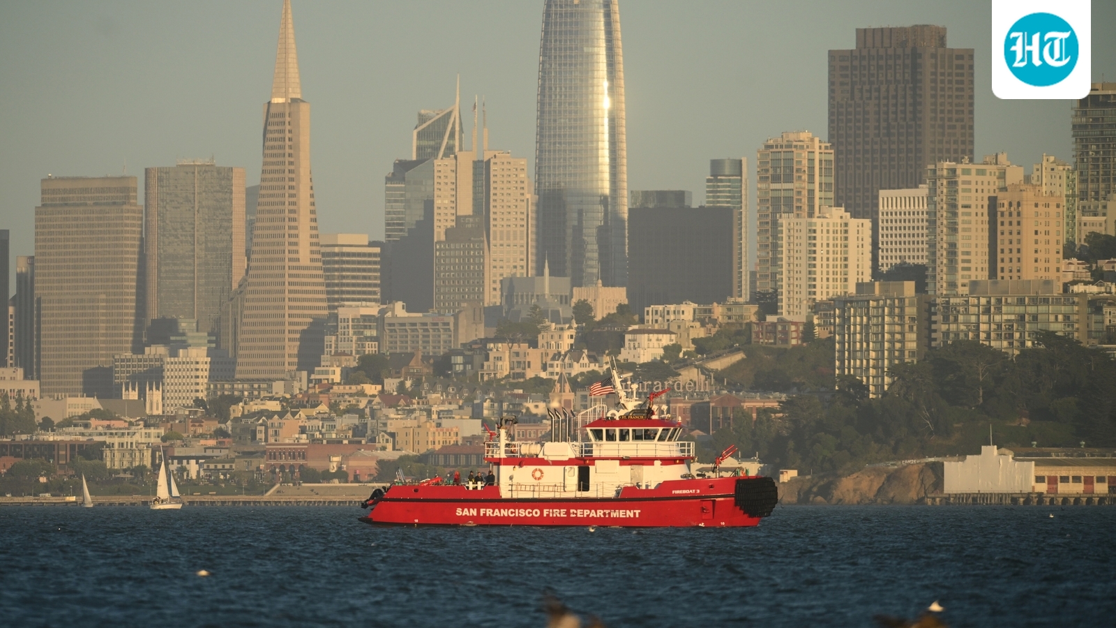 One dead, two missing after boat sinks near Alcatraz Island off San Francisco, rescue op underway