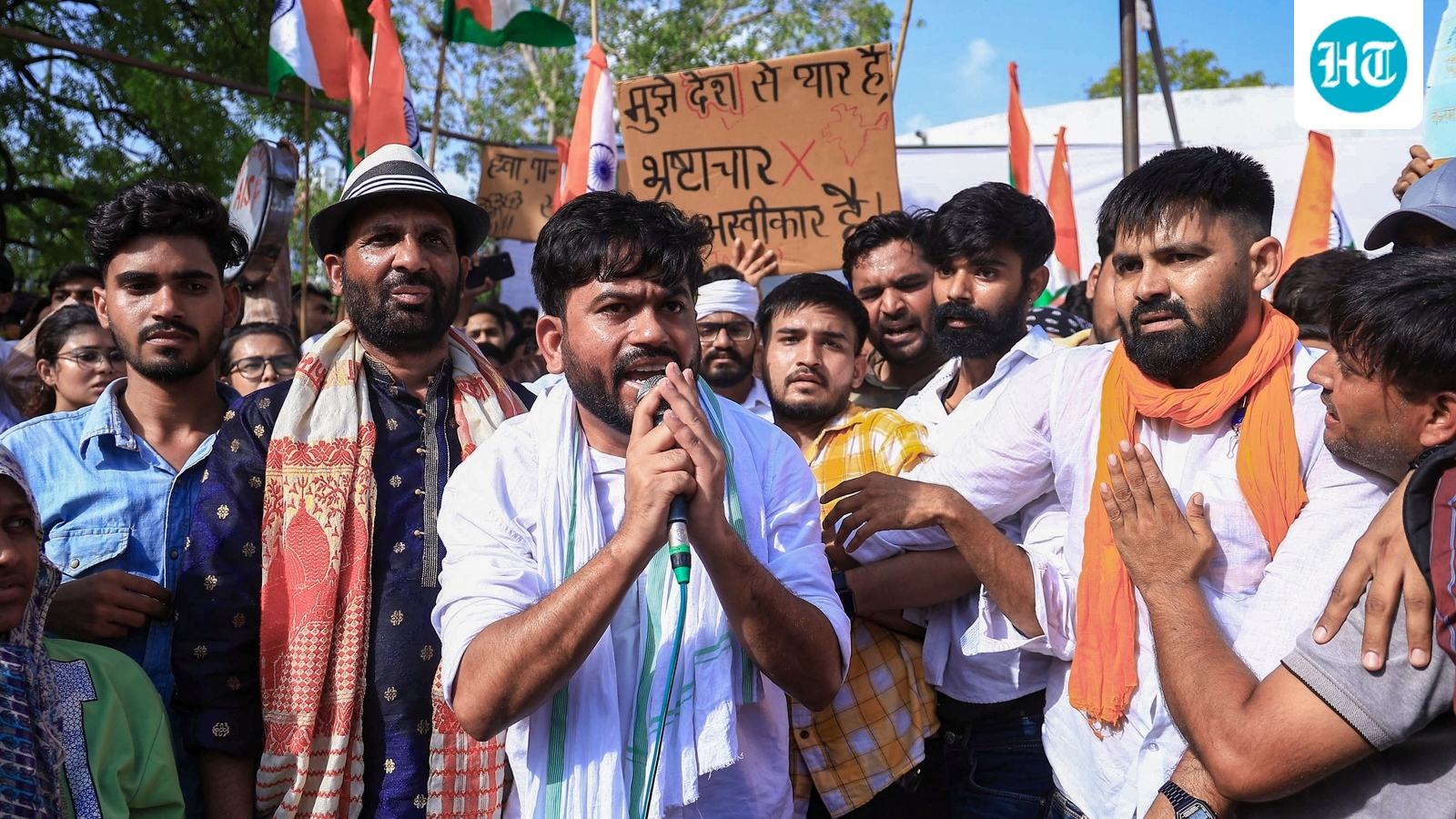 Abhijeet Dipke alleges RSS links behind attack on him in Jaipur protest of CJP