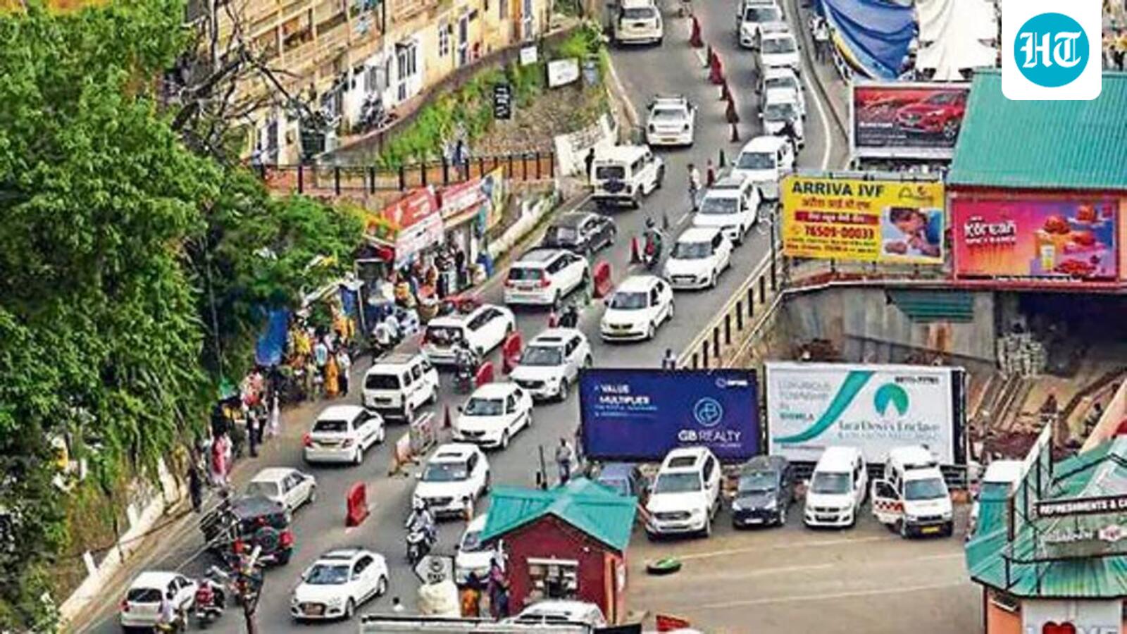 Tourist rush triggers traffic congestion in Shimla, 70,000 vehicles enter in 3 days