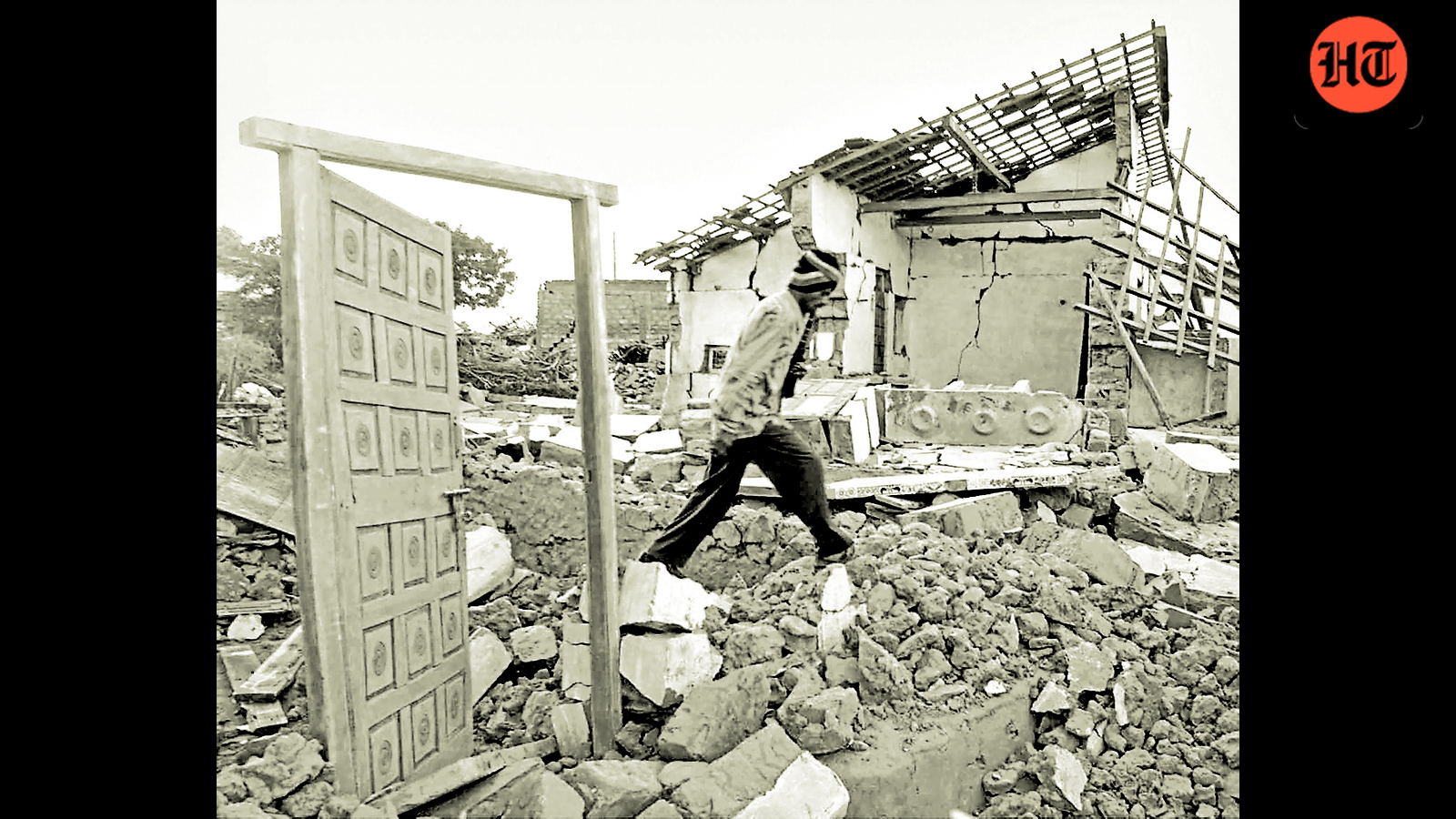 Scars fade, memories endure: Survivors recall chaotic ordeal