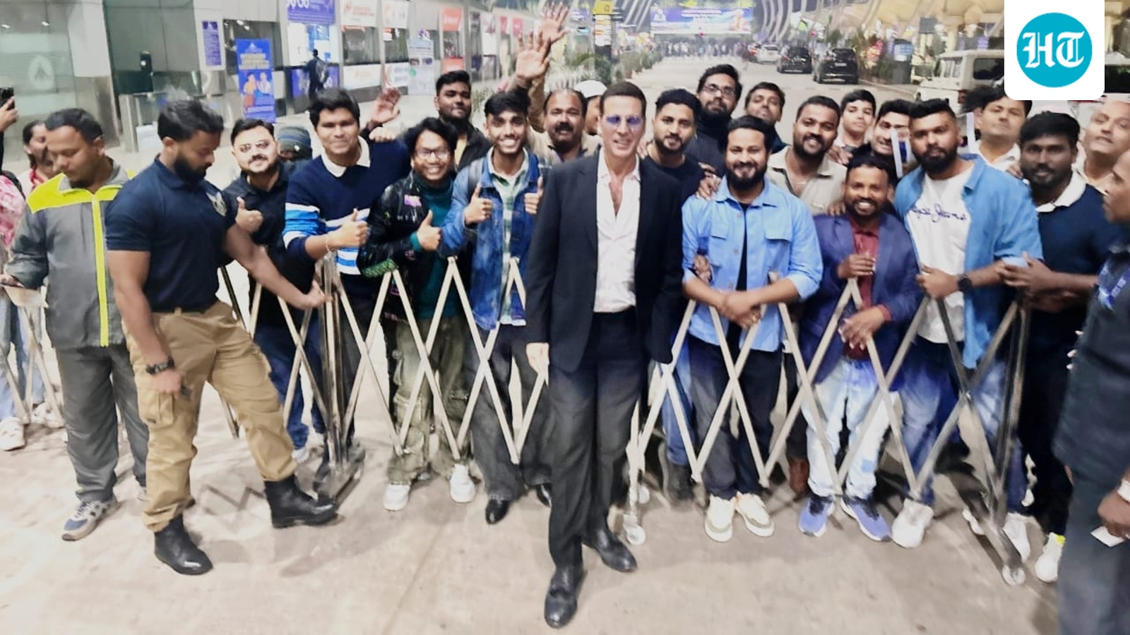 Akshay Kumar urges youth to ‘stay away from drugs’ at Bhubaneswar event